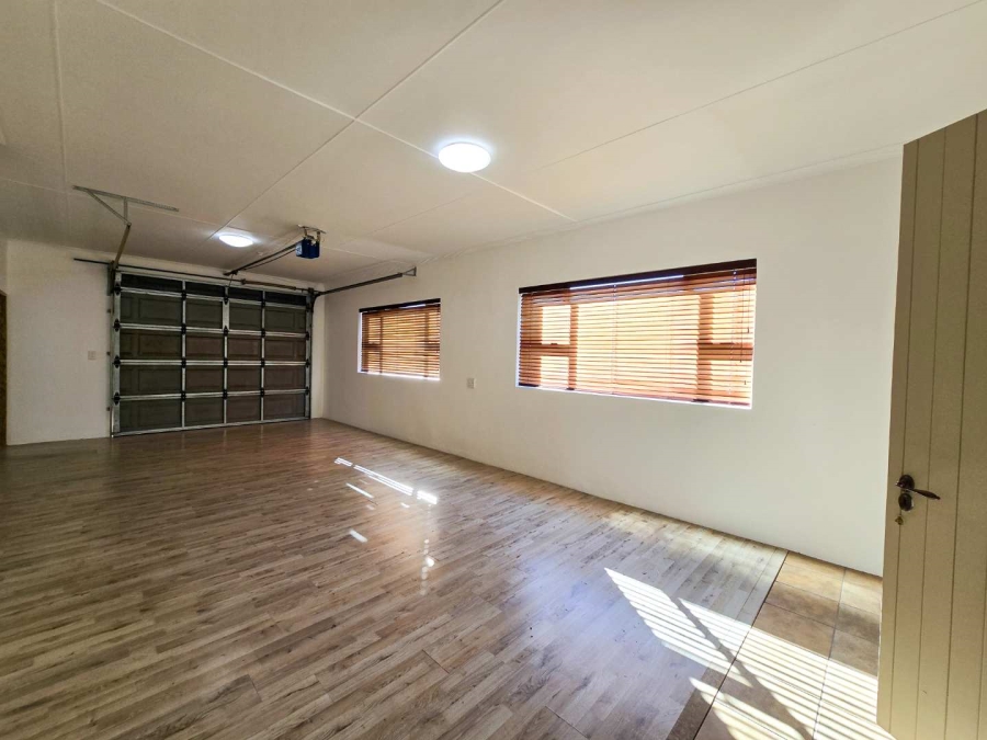 4 Bedroom Property for Sale in Stilbaai Wes Western Cape